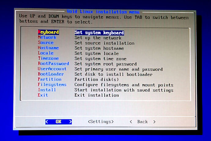 003-Void-Linux-installer-Menu