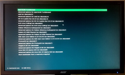 2020-07-23_11-54-02_NL-openSUSE-Grub-ALL-distros-Wow_CROP